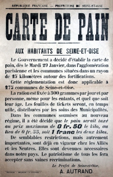 Affiche présentant la carte des pains et la nouvelle réglementation (Archives municipales)