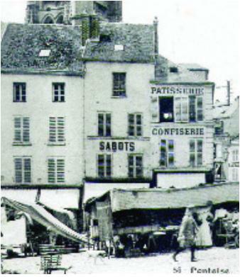 Place du Grand Martroy 1900-1920, carte postale - Collections Musée de Pontoise et Bibliothèque municipale Place du Grand Martroy 1900-1920, carte postale - Collections Musée de Pontoise et Bibliothèque municipale